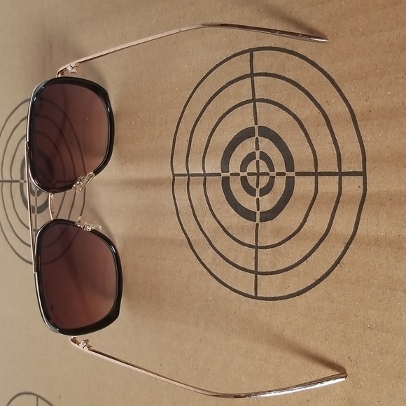 Beverly Hills Polo Club Brown Sunglasses - Picture 4 of 11